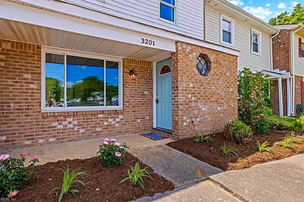 3201 Chesterton CT, Virginia Beach — 3 bed Residential, 1,392 sqft