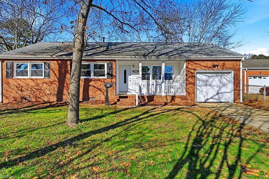 18 Fort Worth ST, HAMPTON VA 23669