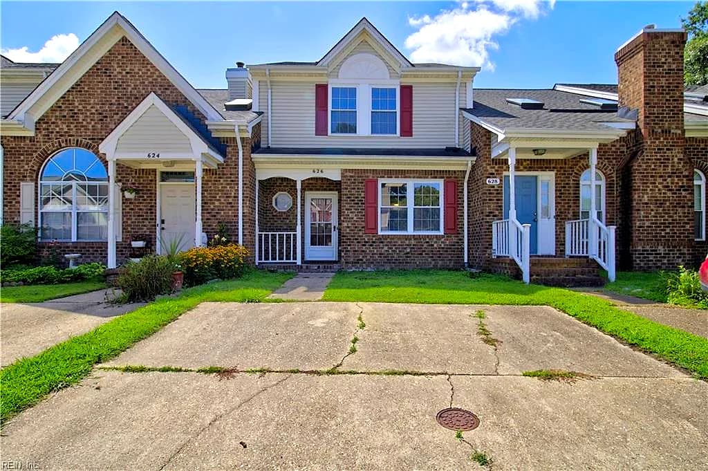 626 South Lake CIR, CHESAPEAKE VA 23322 - Photo 3