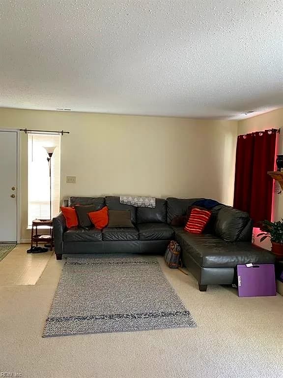 4524 Genoa CIR, VIRGINIABEACH VA 23462 - Photo 3