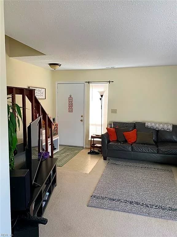4524 Genoa CIR, VIRGINIABEACH VA 23462 - Photo 4
