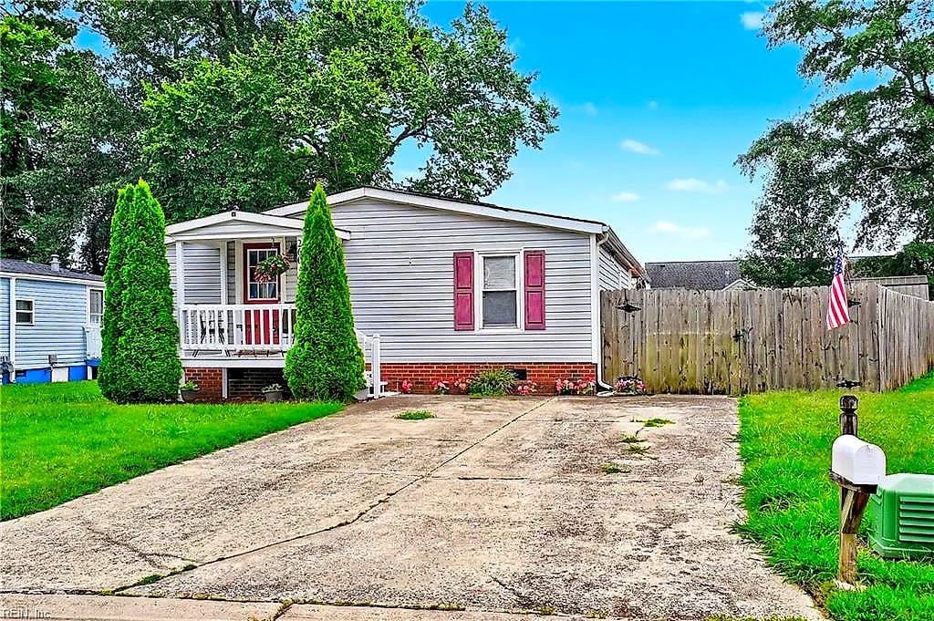 260 Burnetts WAY, SUFFOLK VA 23434