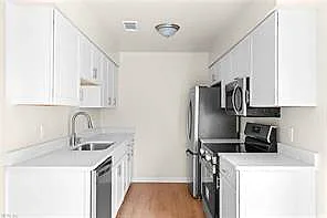 935 Still Harbor CIR, CHESAPEAKE VA 23320 - Photo 4