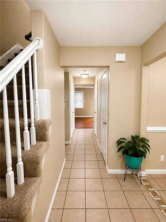 1353 Crane CRES, VIRGINIABEACH VA 23454 - Photo 4