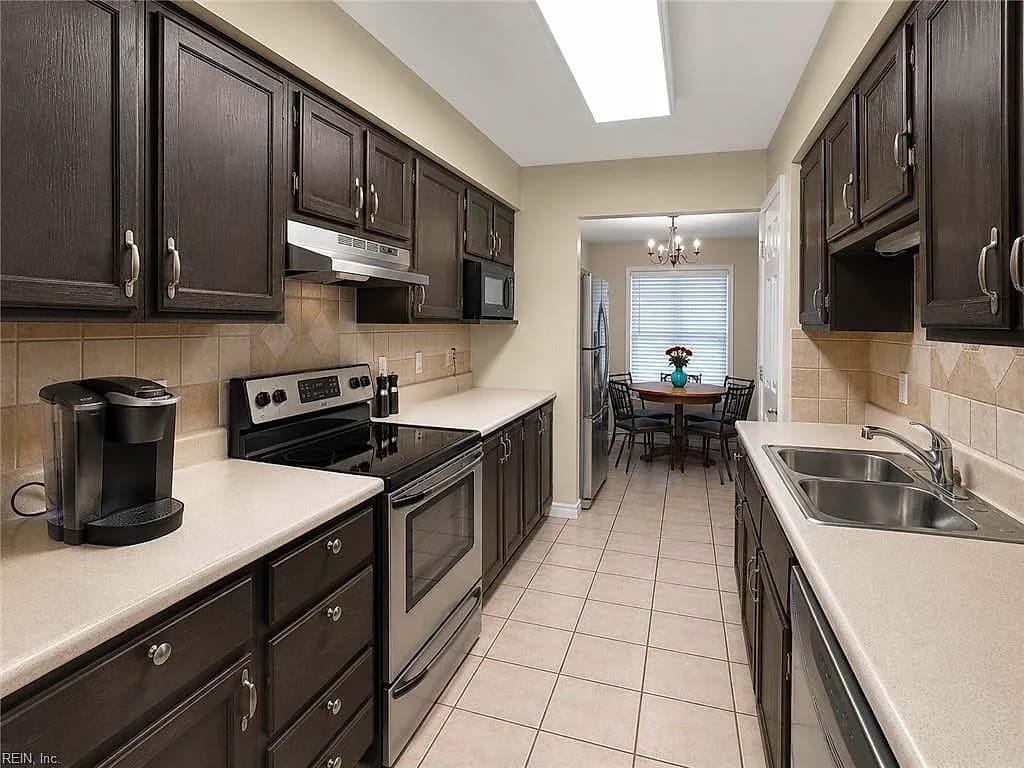 1353 Crane CRES, VIRGINIABEACH VA 23454 - Photo 5