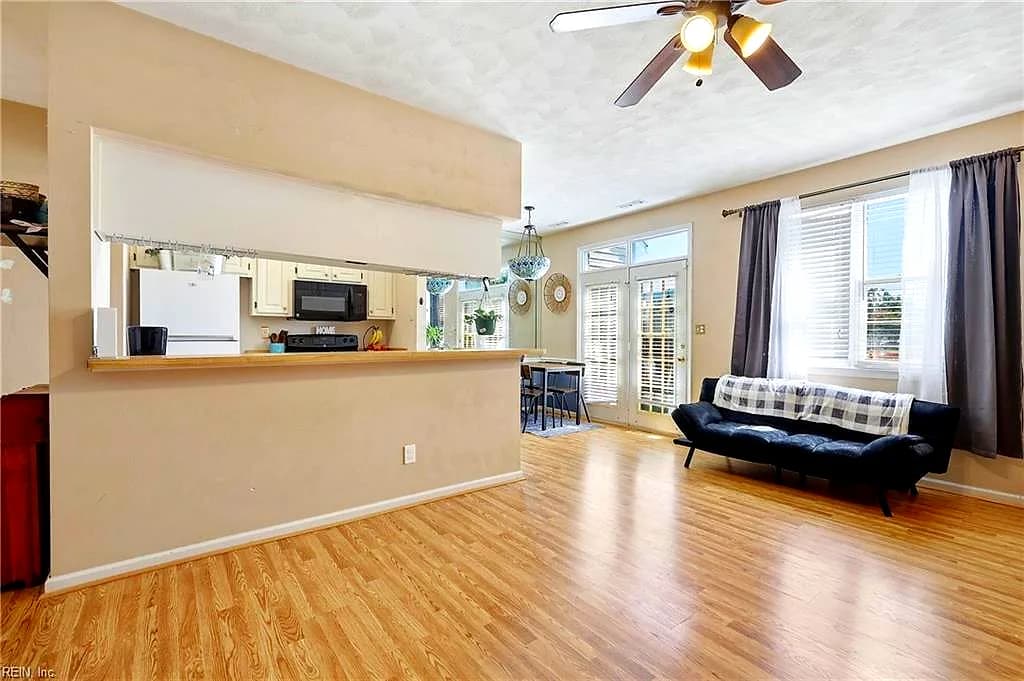 802 Primrose LN, CHESAPEAKE VA 23320 - Photo 4