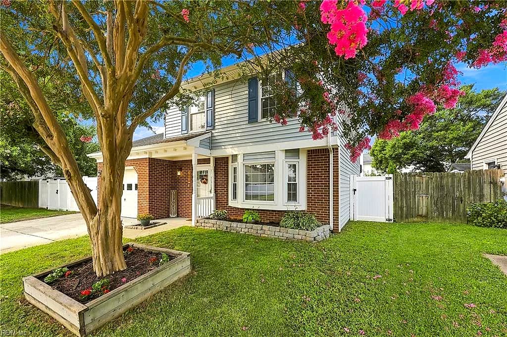 1893 Monument DR, VIRGINIABEACH VA 23464 - Photo 3