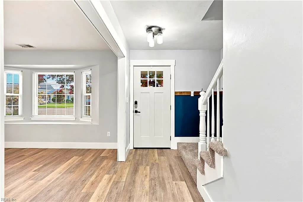 1893 Monument DR, VIRGINIABEACH VA 23464 - Photo 5