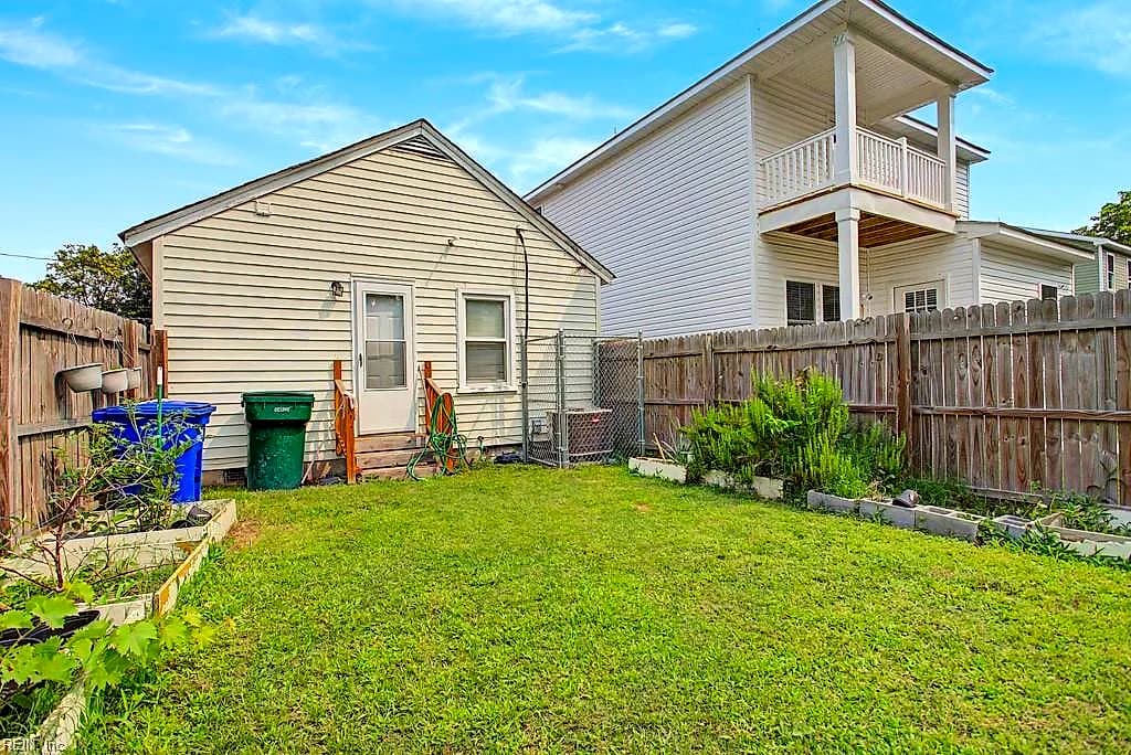 822 31st ST, NEWPORT NEWS VA 23607 - Photo 4