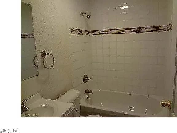 809 Paul ST, NEWPORTNEWS VA 23605 - Photo 5