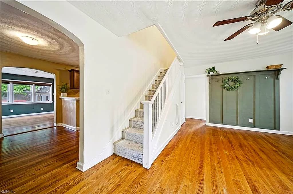 402 Ashlawn DR, NORFOLK VA 23505 - Photo 5
