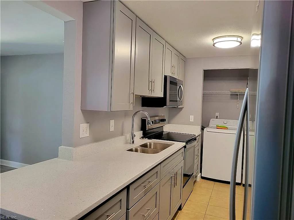 30 Jordan DR, HAMPTON VA 23666 - Photo 4