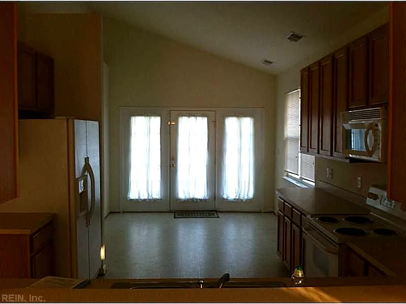 3748 Cainhoy LN, VIRGINIABEACH VA 23462 - Photo 5