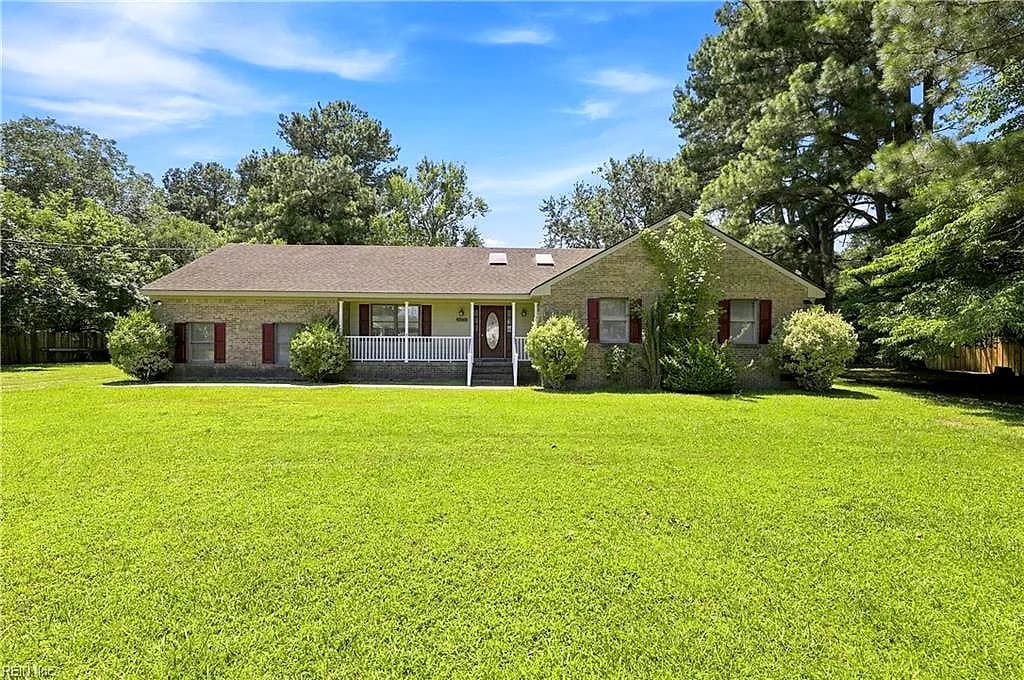 1243 Saunders DR, ELIZABETHCITY NC 27909 - Photo 3