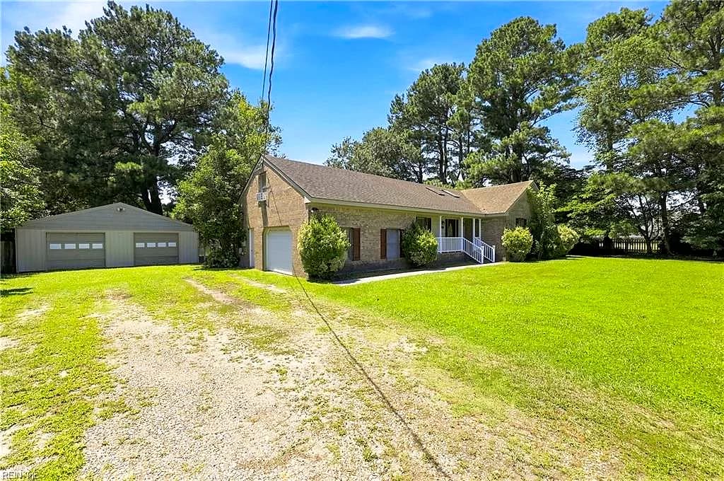 1243 Saunders DR, ELIZABETHCITY NC 27909 - Photo 4