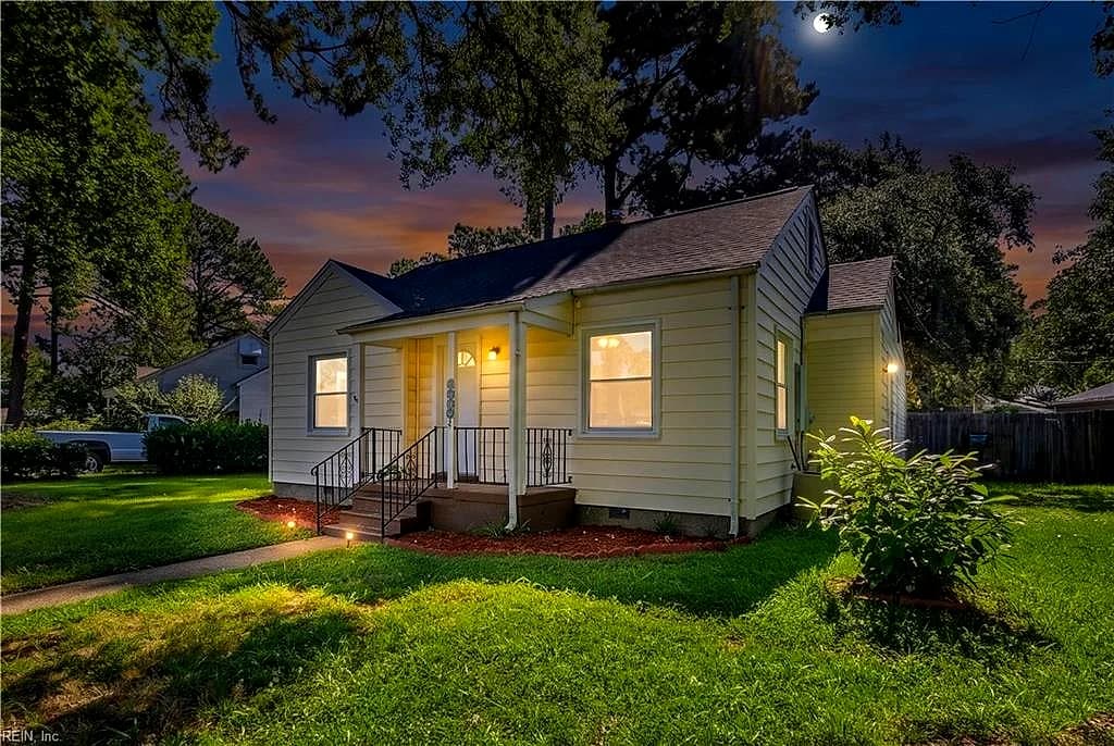 703 Laurel AVE, CHESAPEAKE VA 23325 - Photo 3