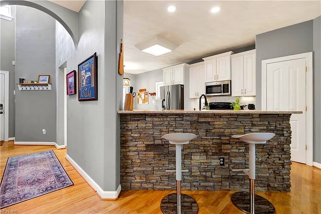 5804 Woodstock PT, VIRGINIABEACH VA 23464 - Photo 5
