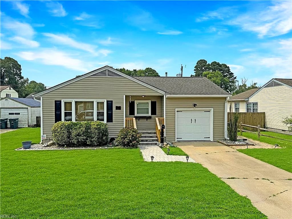 823 Headrow TER, Hampton — 3 bed Residential, 1,013 sqft