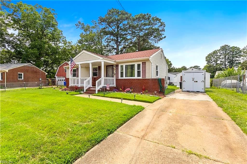 402 Bertha LN, PORTSMOUTH VA 23701 - Photo 4