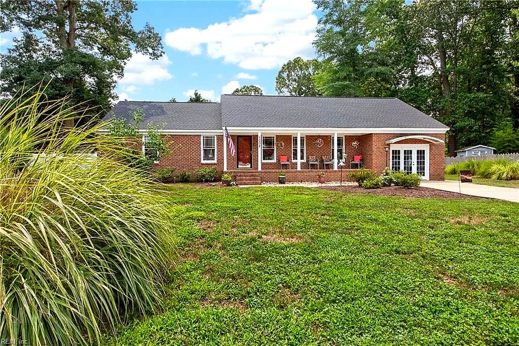 1008 Chalbourne DR, CHESAPEAKE VA 23322 - Photo 3