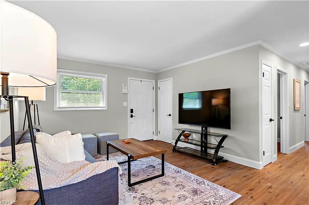 633 Nottingham DR, HAMPTON VA 23669 - Photo 5