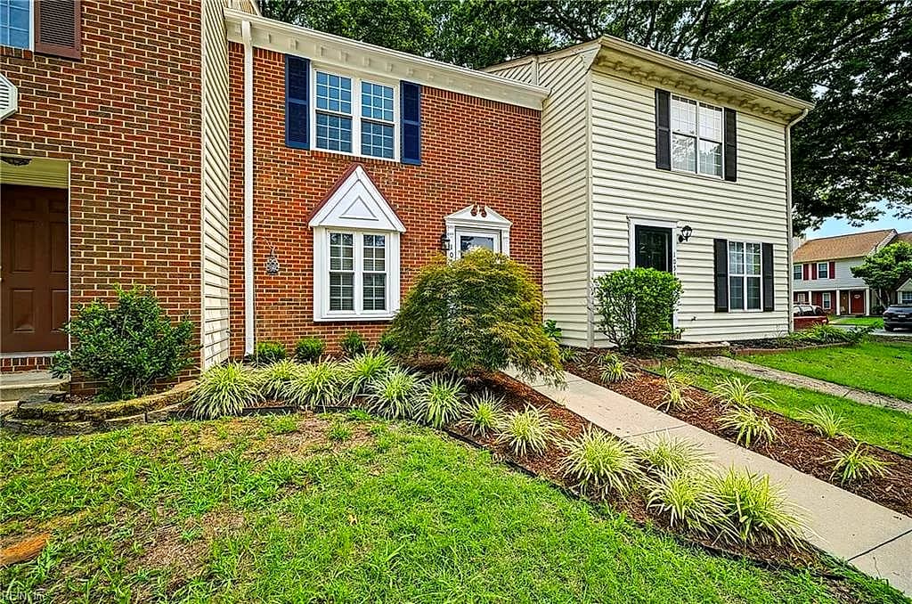 1056 Still Harbor CIR, CHESAPEAKE VA 23320 - Photo 5