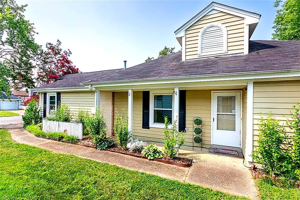 1005 Plum CT, Newport News — 2 bed Residential, 1,205 sqft