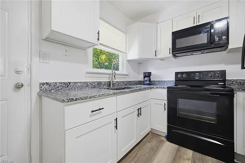 3231 Vimy Ridge AVE, NORFOLK VA 23509 - Photo 4