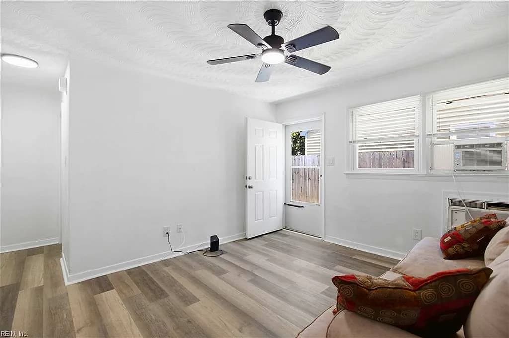 3231 Vimy Ridge AVE, NORFOLK VA 23509 - Photo 5