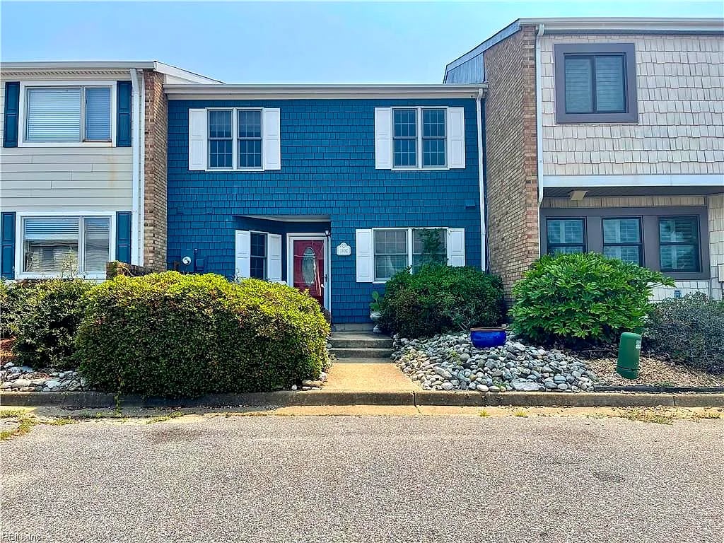 2402 Whaler CT, VIRGINIA BEACH VA 23451
