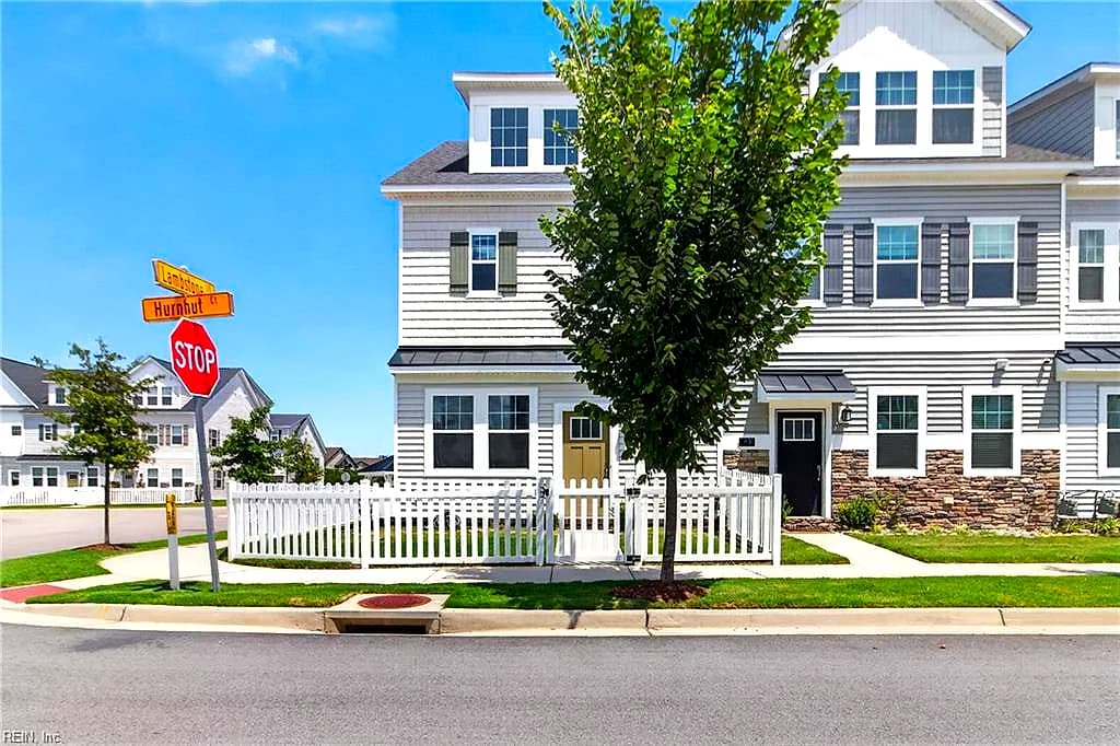 433 Asuza ST, CHESAPEAKE VA 23323 - Main photo
