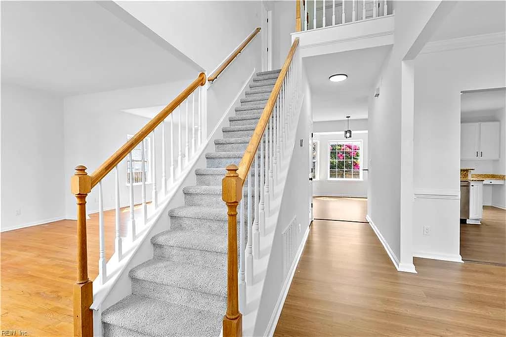 892 Daniel Maloney DR, VIRGINIABEACH VA 23464 - Photo 4