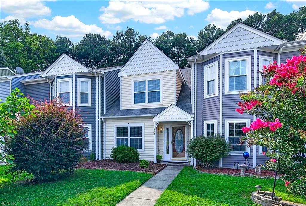 107 Heather WAY #D, YORKTOWN VA 23693 - Photo 2