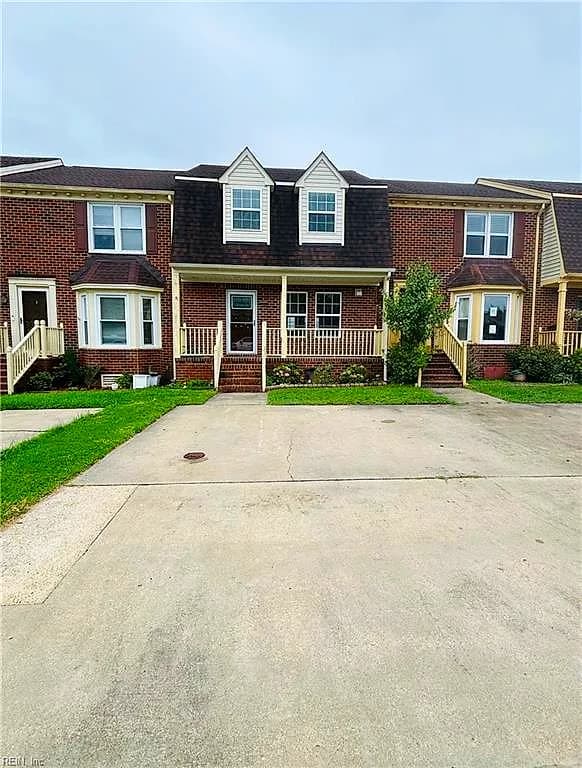 1823 Volvo Pkwy PW, CHESAPEAKE VA 23320 - Photo 3