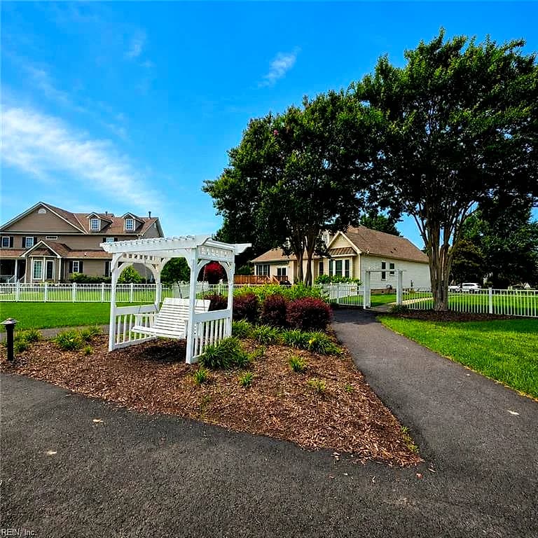 23141 Harbor Towne DR, CARROLLTON VA 23314 - Photo 5