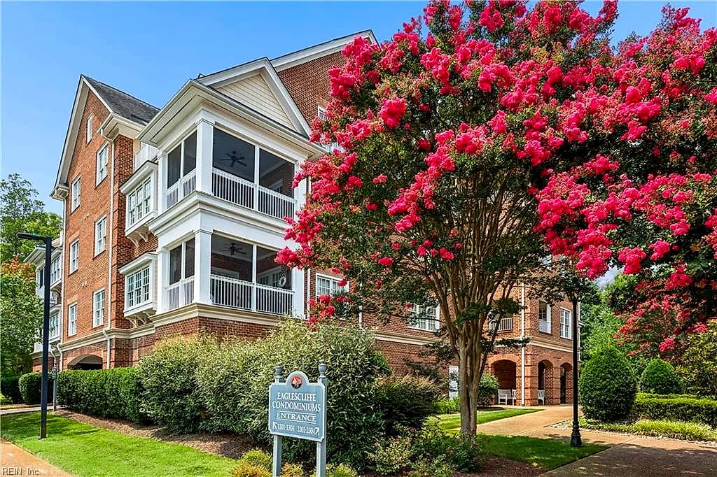 1104 Eaglescliffe NONE, Williamsburg — 2 bed Residential, 1,862 sqft