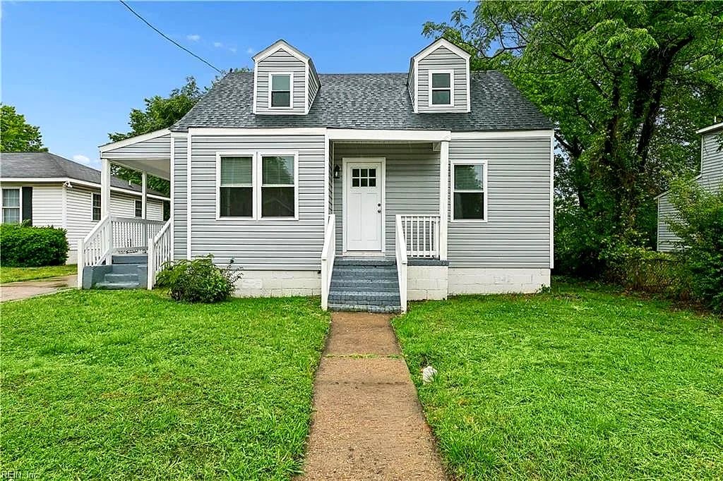 924 Ivy AVE, NEWPORT NEWS VA 23607