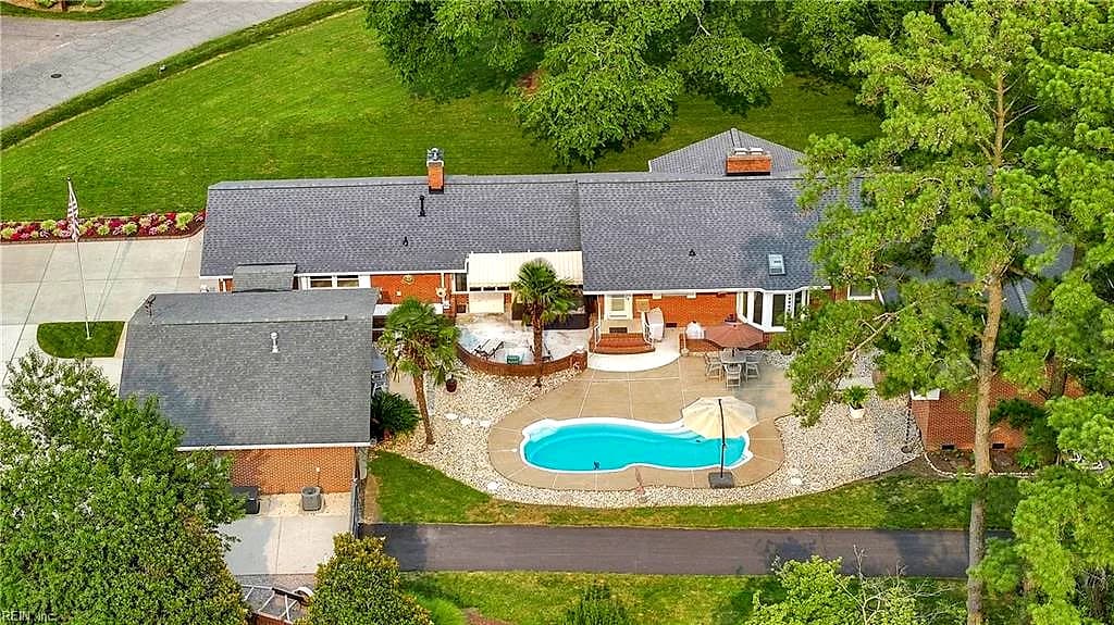 4201 Hermitage RD, VIRGINIABEACH VA 23455 - Main photo