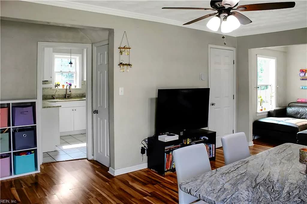 3452 W Bonner DR, NORFOLK VA 23513 - Photo 4