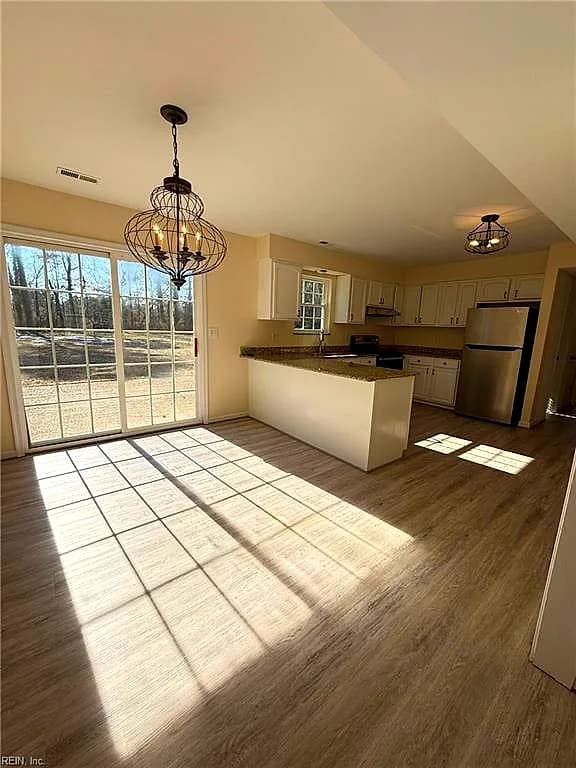 6096 Coke LN, HAYES VA 23072 - Photo 5