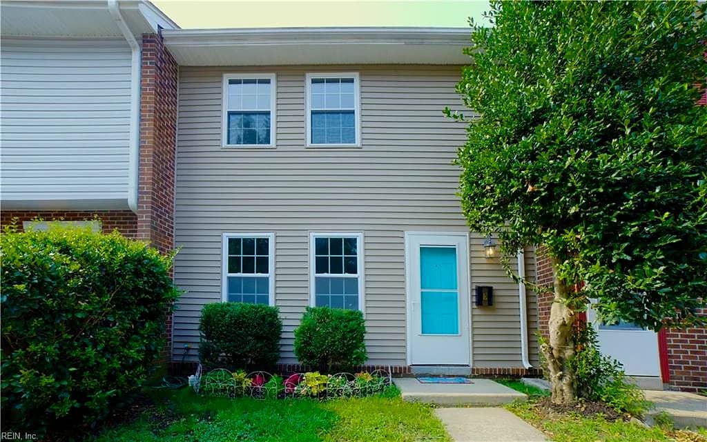 410 Savage Drive DR #E, NEWPORTNEWS VA 23602 - Photo 2