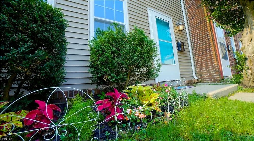 410 Savage Drive DR #E, NEWPORTNEWS VA 23602 - Photo 3