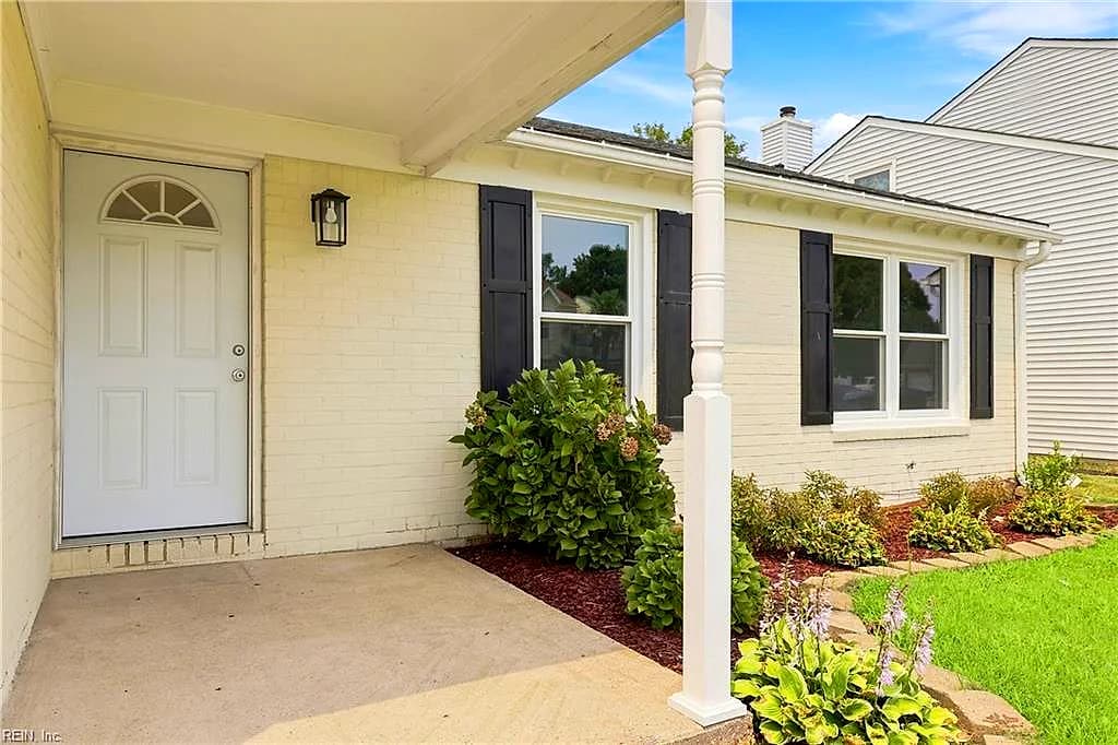 1817 Sharbot CIR, VIRGINIABEACH VA 23464 - Photo 4
