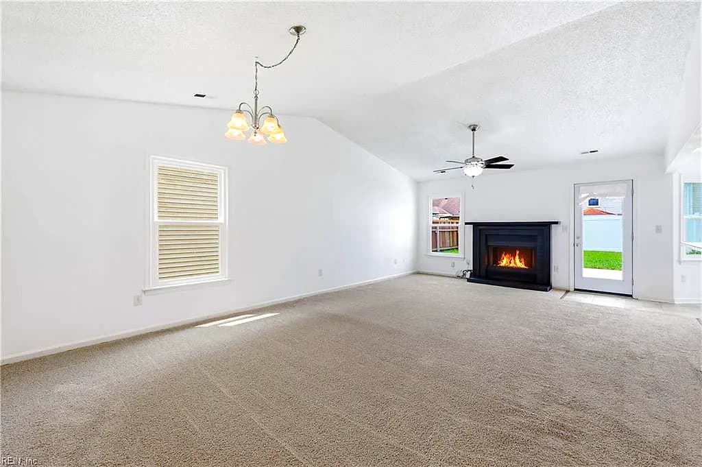 1817 Sharbot CIR, VIRGINIABEACH VA 23464 - Photo 5