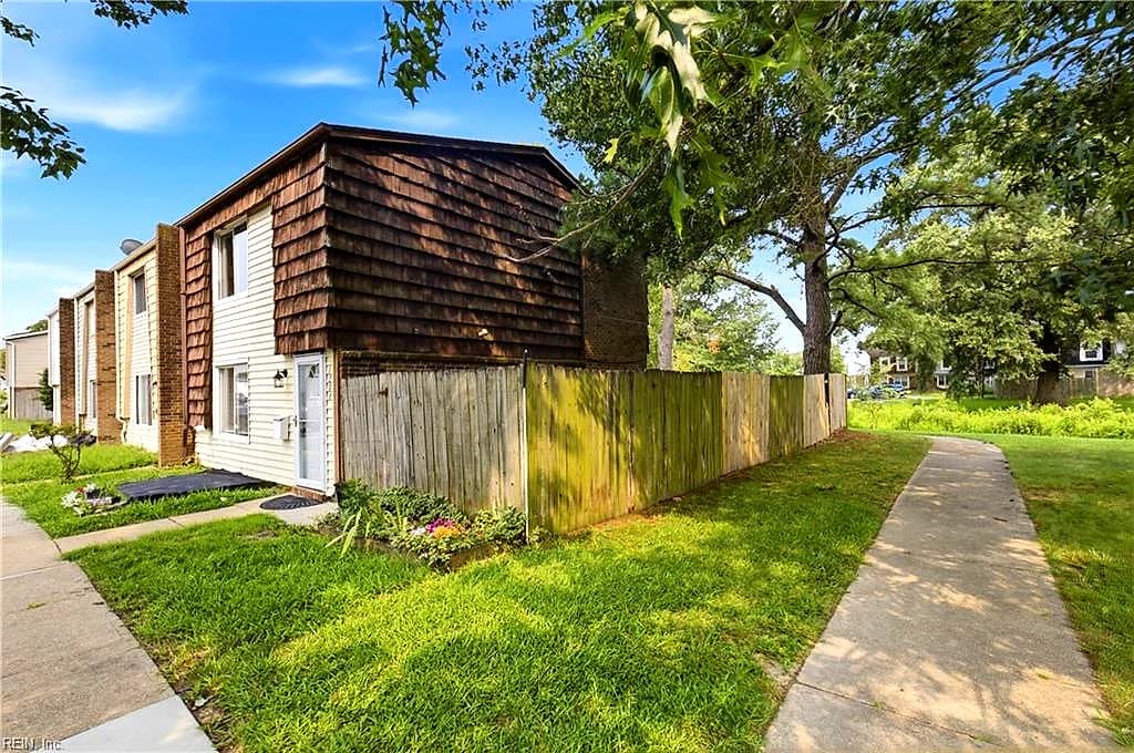 1208 Green Cedar LN, VIRGINIA BEACH VA 23453 - Photo 4