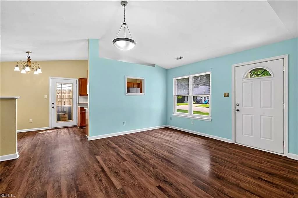 1504 Snowbird CT, VIRGINIABEACH VA 23454 - Photo 4