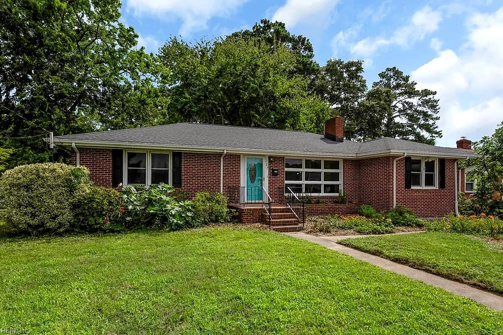 123 Lynn DR, PORTSMOUTH VA 23707