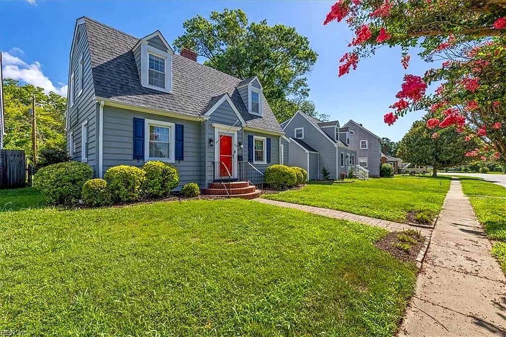 118 Braddock RD, HAMPTON VA 23669 - Photo 2