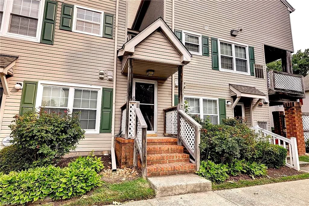 12928 Daybreak CIR, NEWPORTNEWS VA 23602 - Main photo