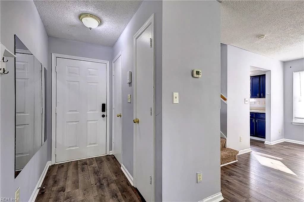 12928 Daybreak CIR, NEWPORTNEWS VA 23602 - Photo 5